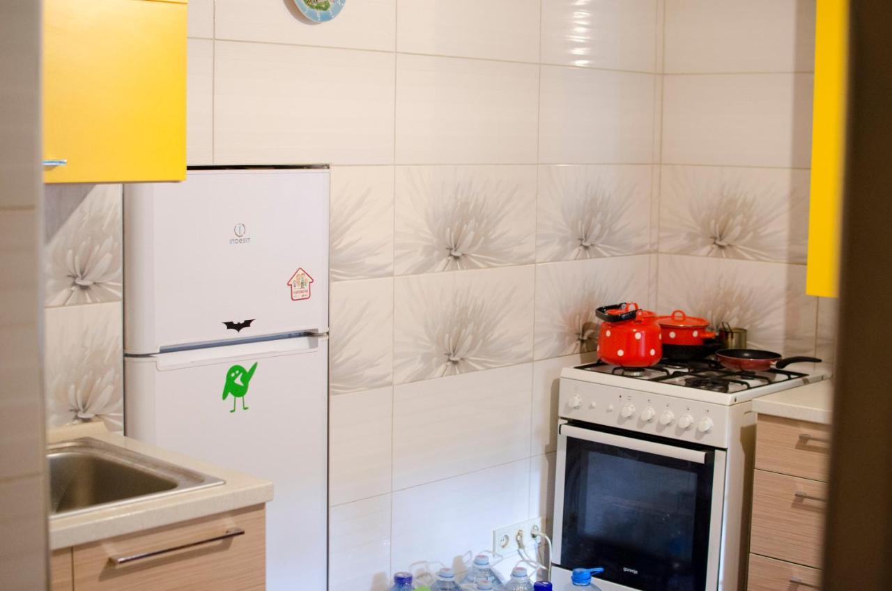 Comfortable Apartments In The Center Of Днепър Екстериор снимка