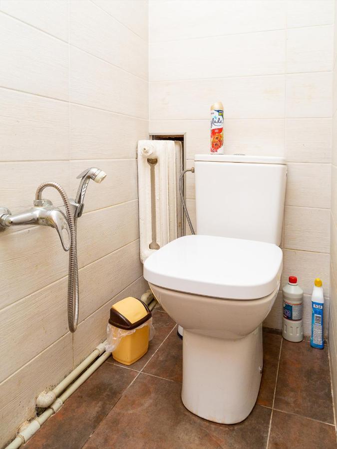 Comfortable Apartments In The Center Of Днепър Екстериор снимка